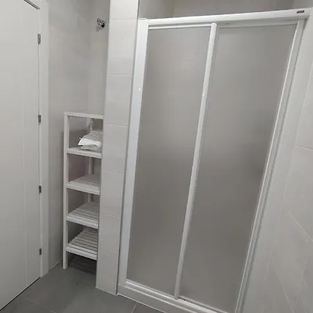 Excelente Piso Con Aparcamiento Privado *
