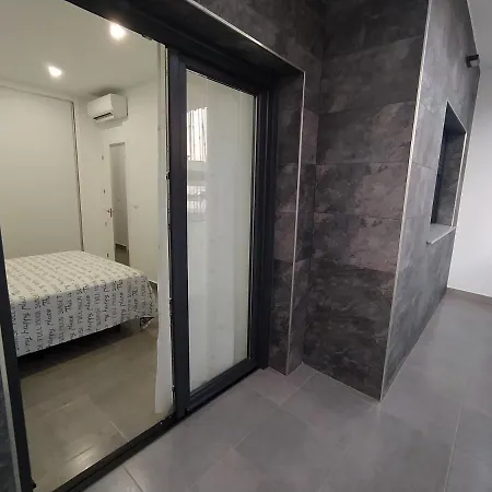 Excelente Piso Con Aparcamiento Privado